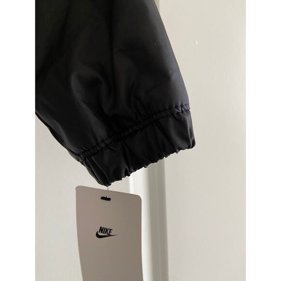 Nike Black Hooded Jacket Kids XS (4)‎ NWT - Picture 5 of 9